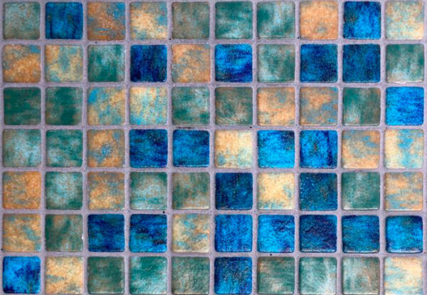Mozaic de sticlă PA Blue Bali, din colecția Paradise Stones de Reviglass.
